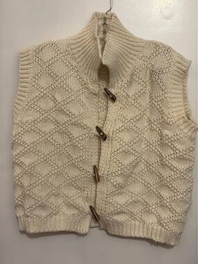 Vintage Chunky Cream Knit Toggle Vest